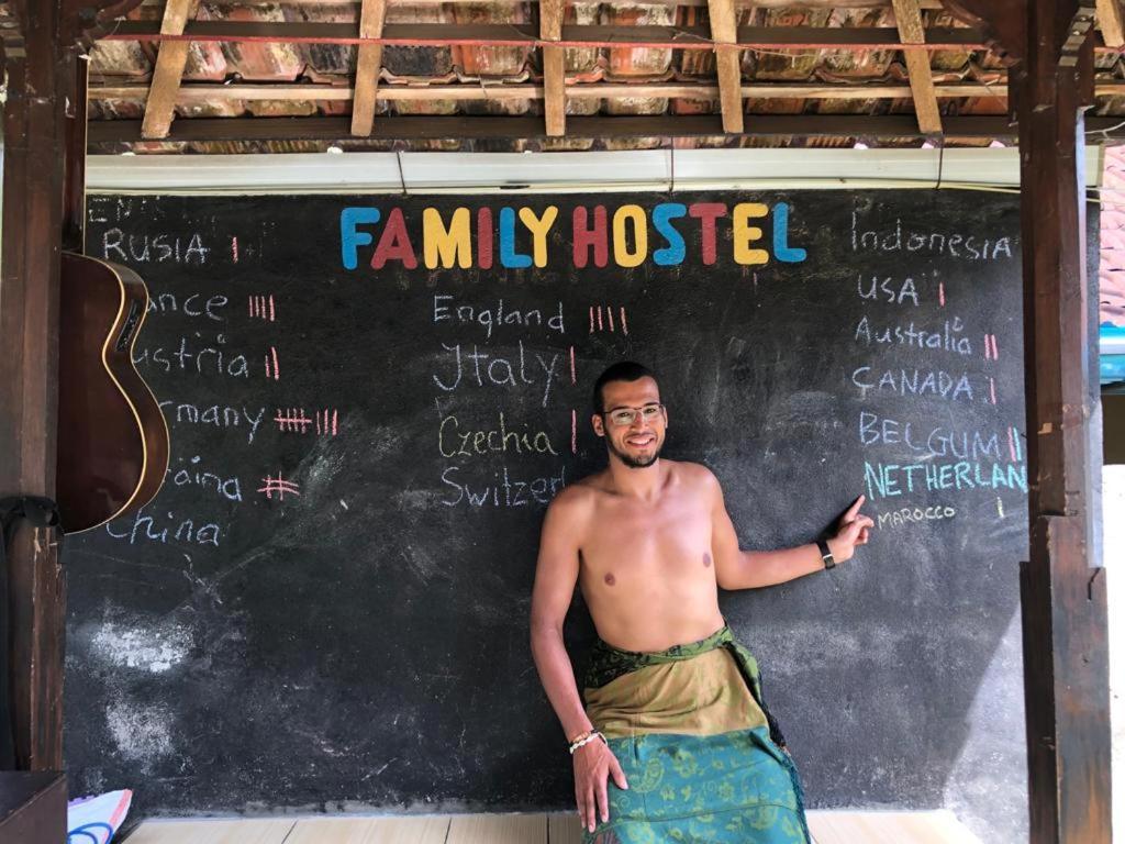 Family Hostel Lovina  Exterior photo